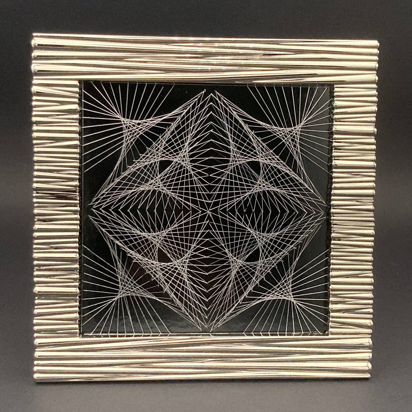 Framed Tri-Dot Tile Silver-204