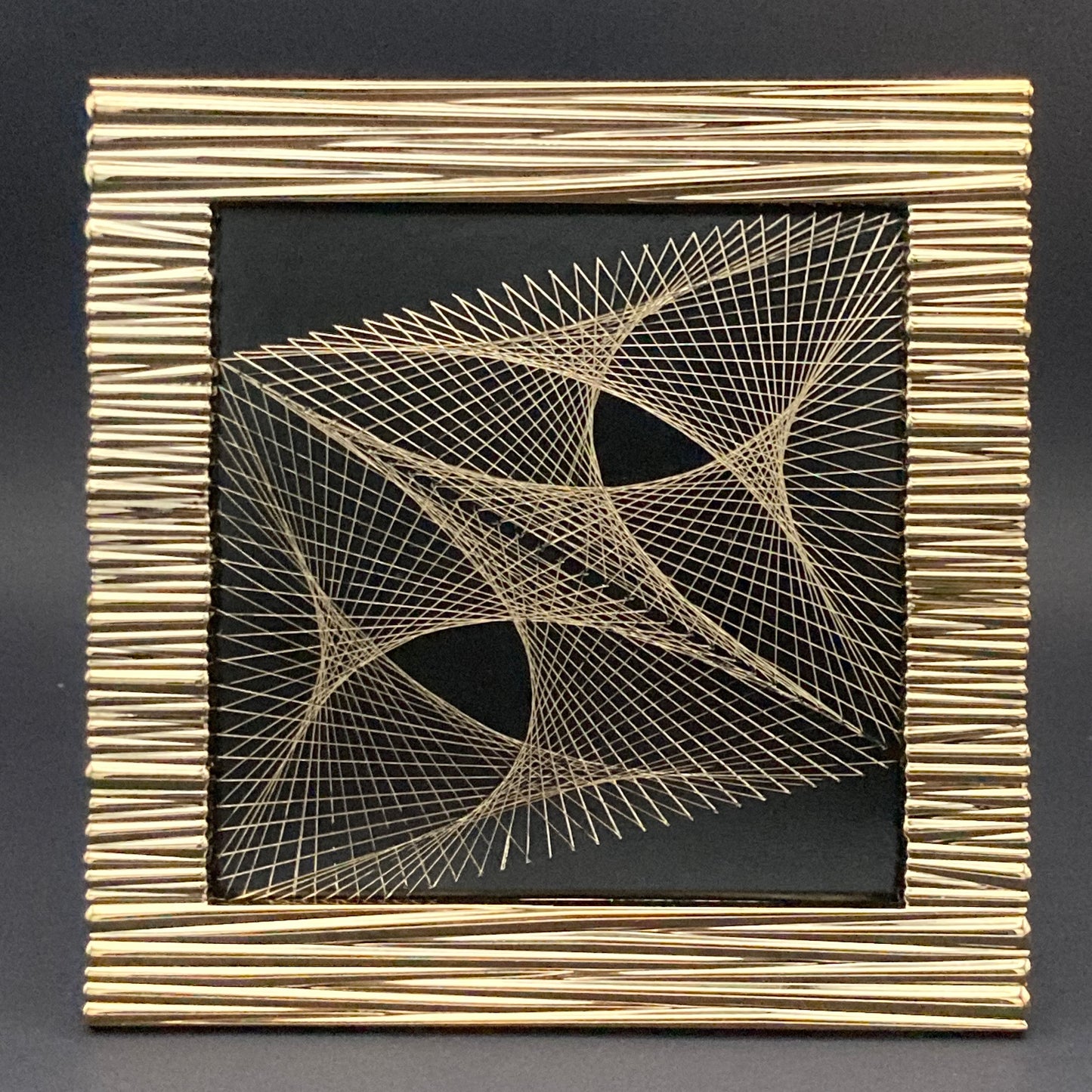 Framed Tri-Dot Tile 214