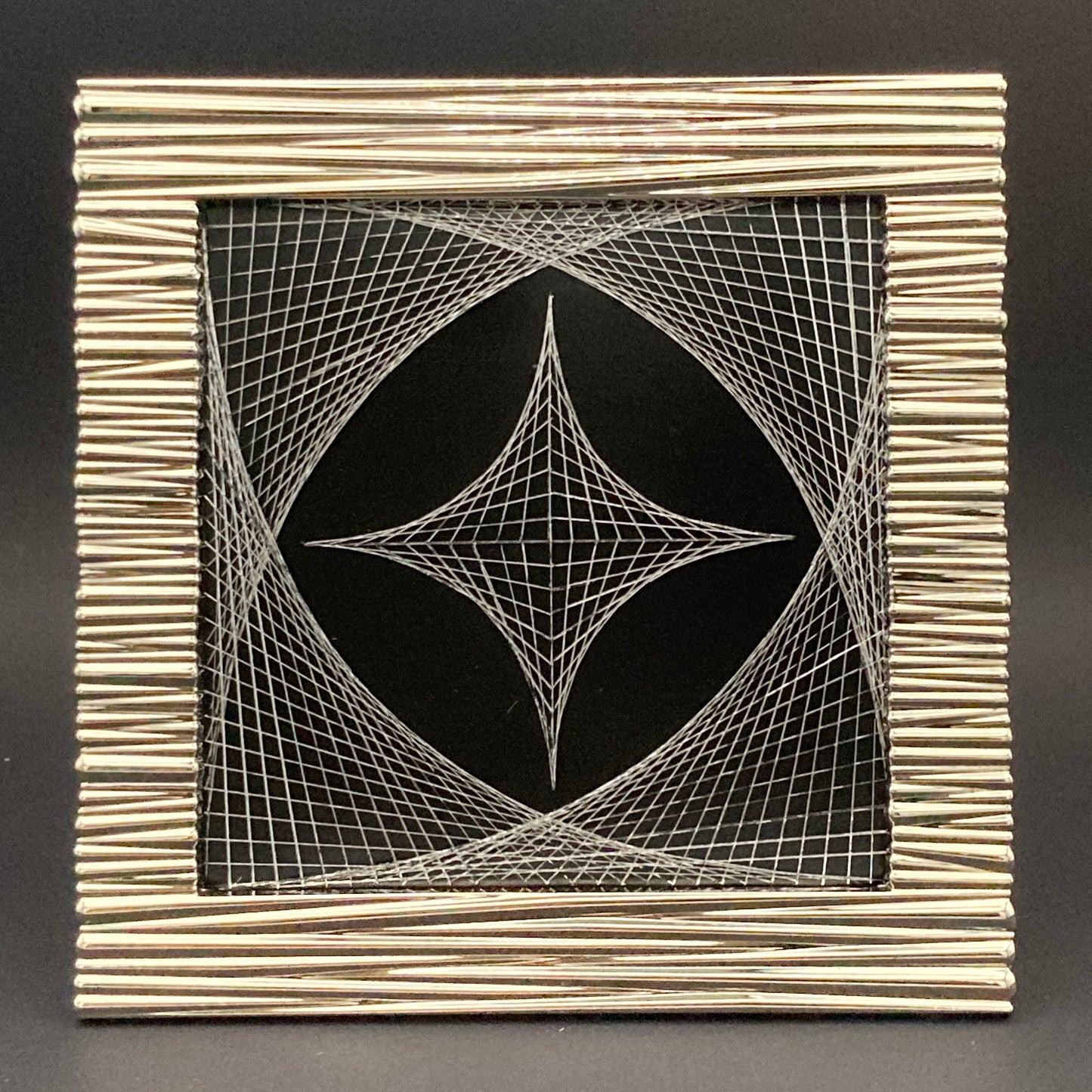 Framed Tri-Dot Tile 210