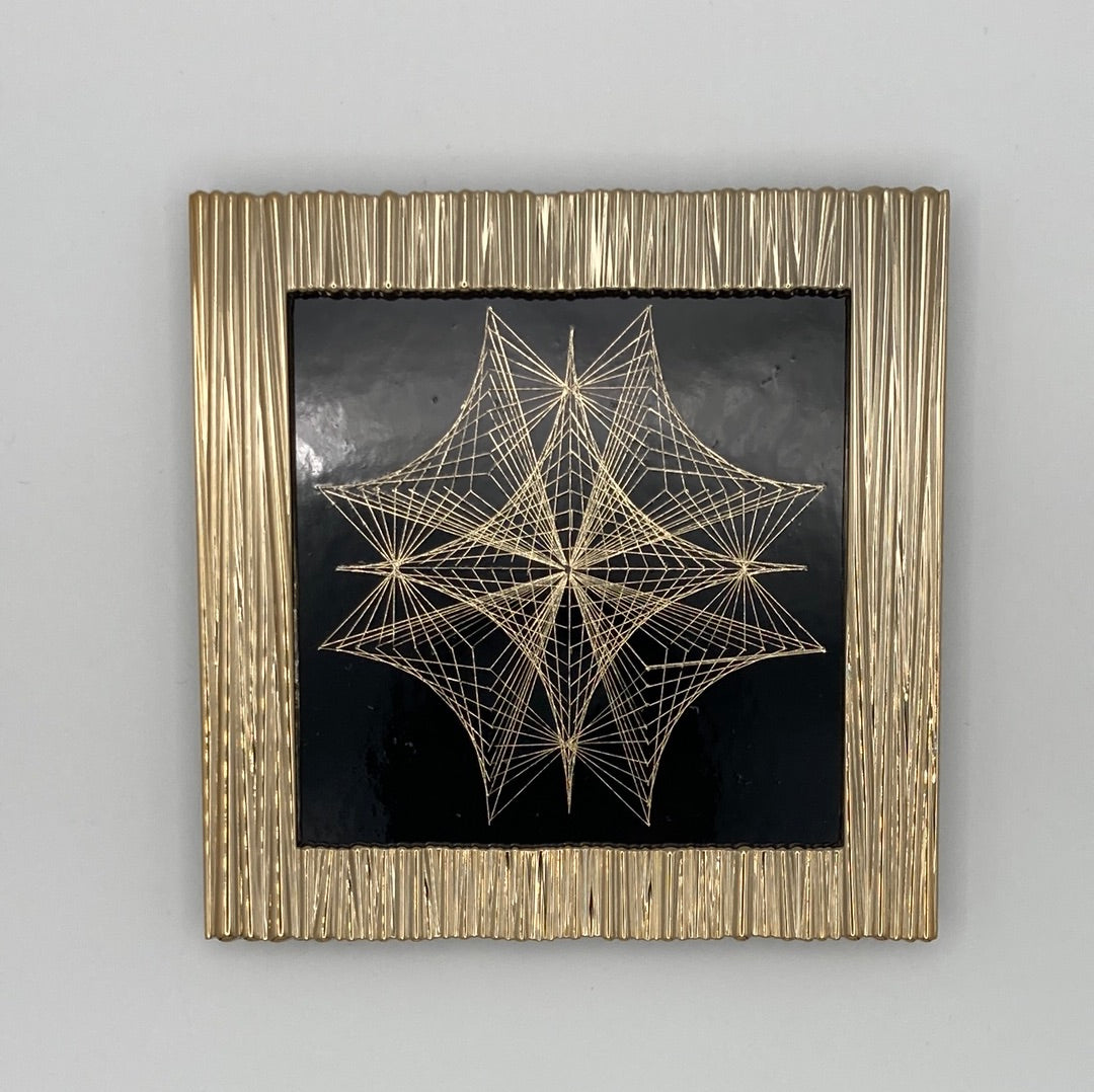 Framed Tri-Dot Tile 163