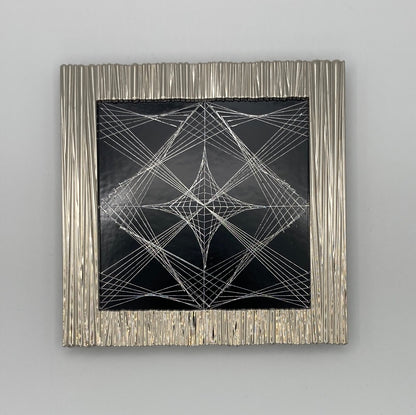 Framed Tri-Dot Tile 160